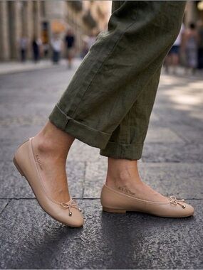 Nine West Ballet Flats Nude Bow Beaded Toe Size 9 New With Box